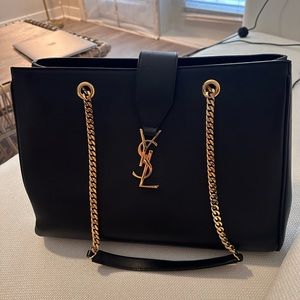 Accepting offers! AUTHENTIC Saint Laurent Monogram Shopping Bag Black